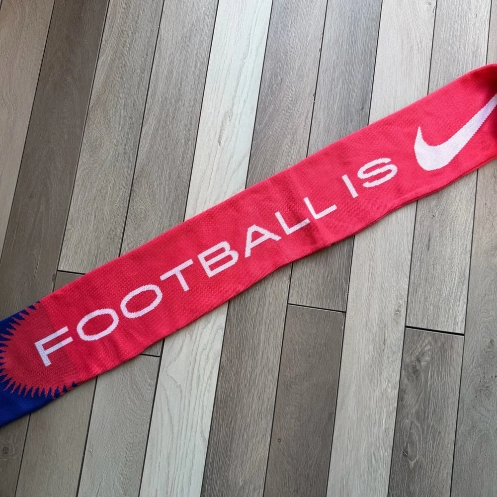 Nike AFC Richmond Ted Lasso Local Verbiage Scarf 